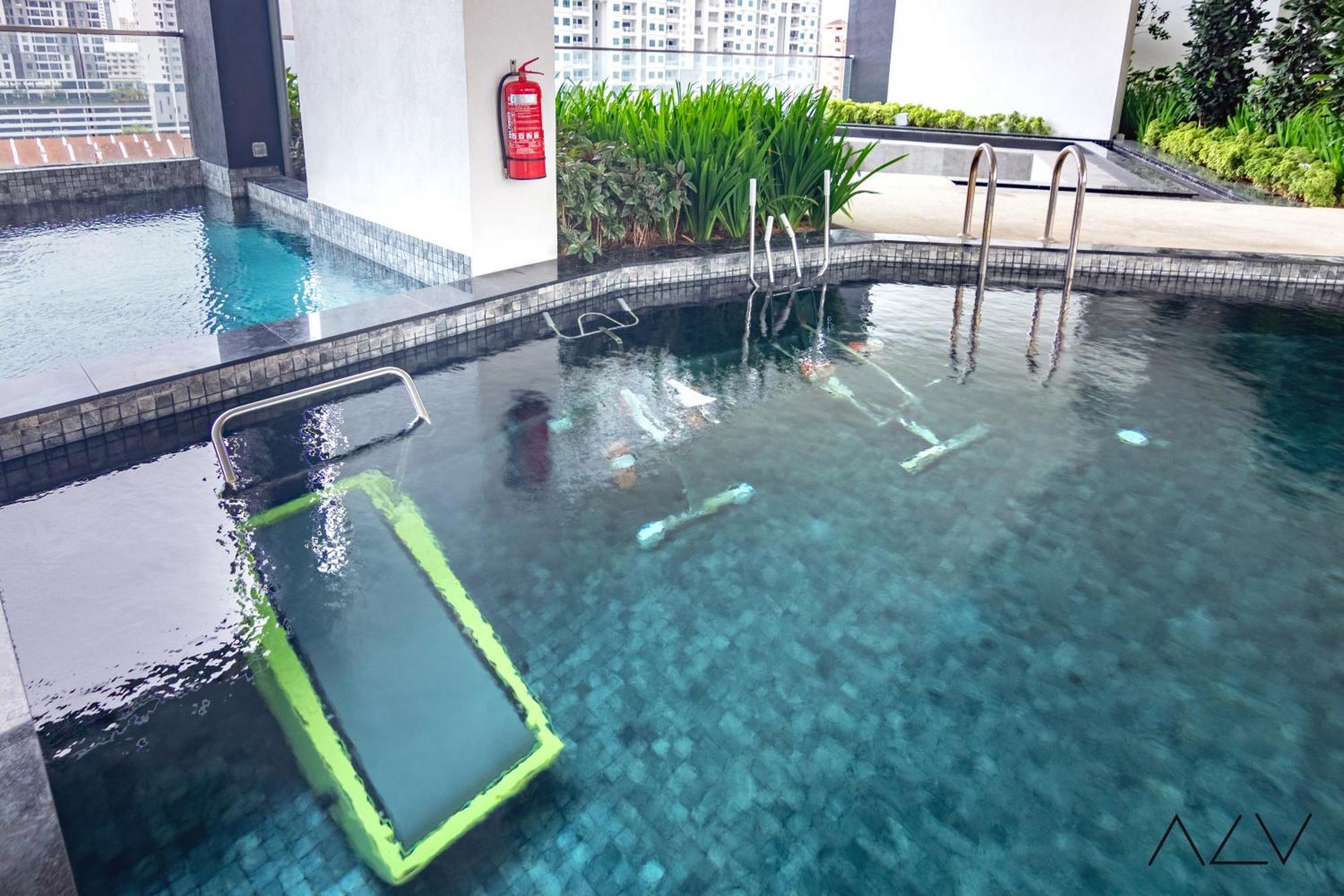 Urban Suites, Spectre Collection By Stellar Alv Jelutong Buitenkant foto